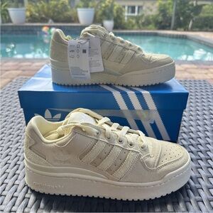 Adidas Cream Forum Athletic Shoes with Chunky Midsole